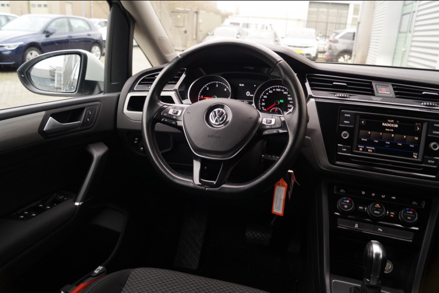 Volkswagen Touran 1.6 TDI 115pk DSG Comfortline 5-persoons -LED-ECC-PDC-