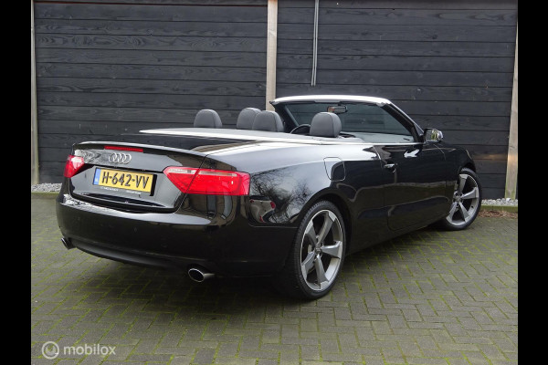 Audi A5 Cabriolet 177 PK / S-line vol leder / FM NAV / 18" / Afn.trekhaak / Automaat / 116.880 KM!!!