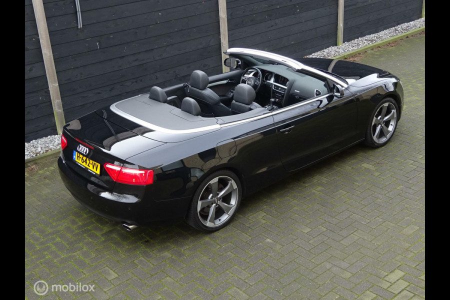 Audi A5 Cabriolet 177 PK / S-line vol leder / FM NAV / 18" / Afn.trekhaak / Automaat / 116.880 KM!!!