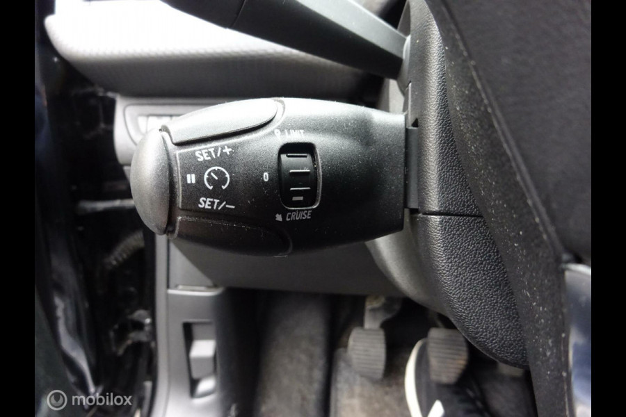 Peugeot 2008 1.2 PureTech Allure/Style FM nav / Carplay / Clima / nwe distributieriem!! / 64.021 km
