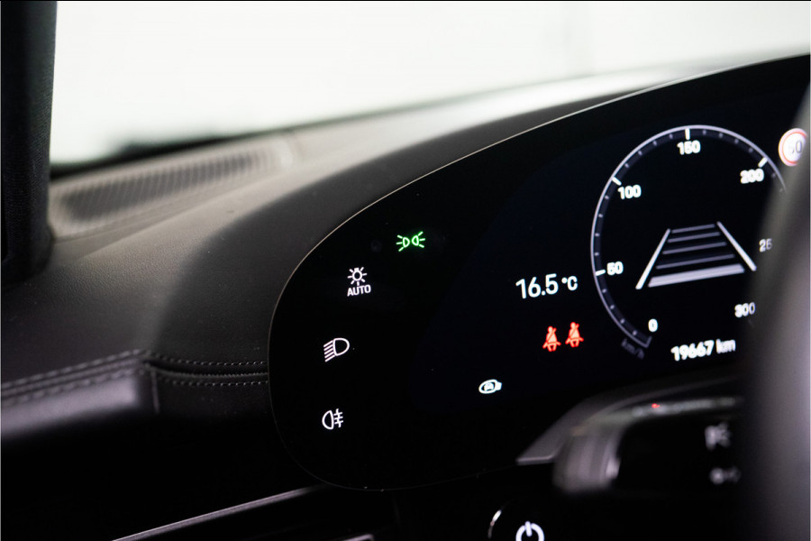 Porsche Taycan Cross Turismo 4 93 kWh | NL AUTO | Chrono | Pano | Bose | Sfeer | InnoDrive | Luchtvering | VOL! 24 MND Garantie!