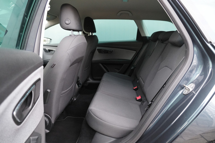 Seat León ST BWJ 2020 / 1.0TSI 116 PK Style Ultimate Edition / NWE APK / LED / Navi / Clima / Virtual Cockpit / Stoelverw. / Trekhaak / PDC / Cruise / LMV /