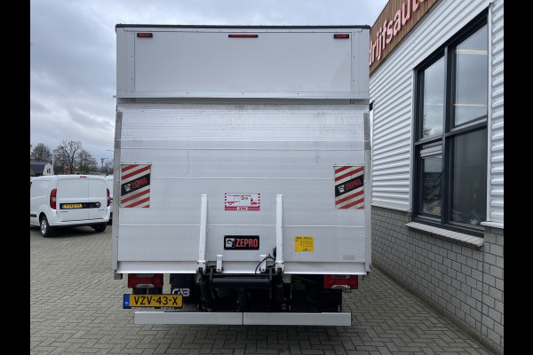 Iveco Daily 35S14H 2.3 automaat / bakwagen met Zepro ( Hiab ) laadklep / rijklaar € 30.950 ex btw / lease vanaf € 554 / cruise en climate control / standkachel / zijdeur / bijrijdersbank !