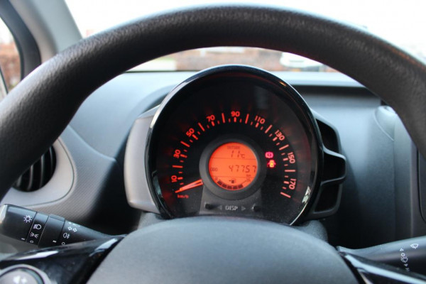 Toyota Aygo 1.0 VVT-i x-fun Airco 12 maanden bovag garantie