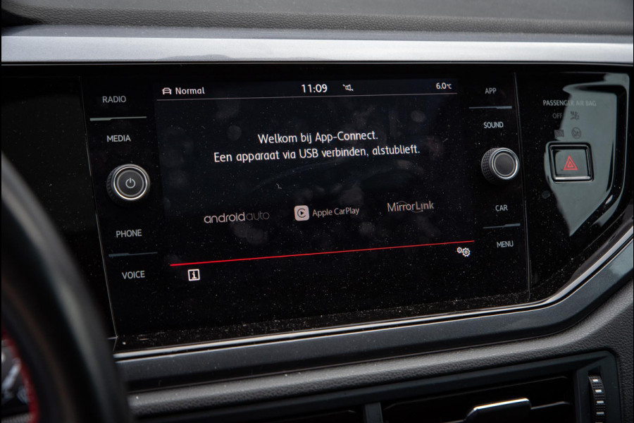 Volkswagen Polo 2.0 TSI GTI Panodak Adapt. Cruise Beats Audio Stoelverw. 18''LM