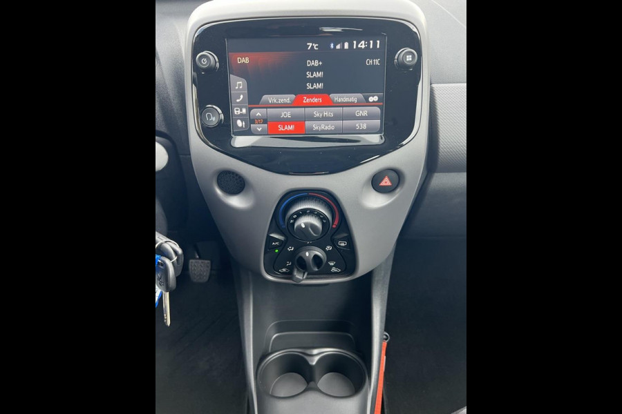 Peugeot 108 1.0 e-VTi Active, Airco, Camera, Apple CarPlay, Navigatie, Bluetooth, 1e eigenaar en Boekjes aanwezig
