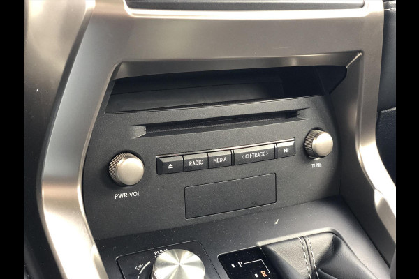 Lexus NX 300h AWD Sport Edition | Trekhaak, Eerste eigenaar, Leer, Stoelverwarming, Parkeersensoren, 18 inch, Navi, CarPlay