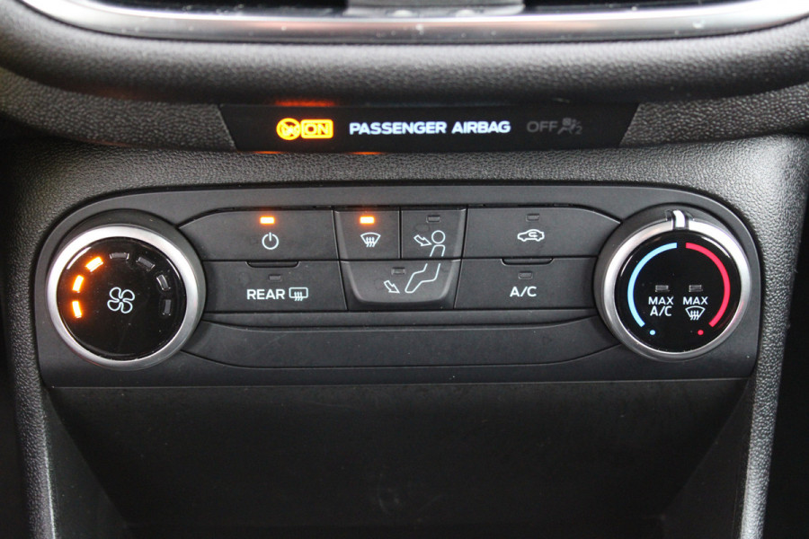 Ford Fiesta 1.1 Trend | Lage km stand | Airco | Cruise | Parkeersensoren | Nieuwe APK |