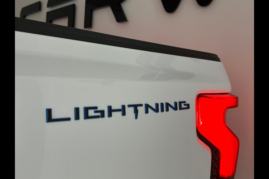 Ford USA F-150 LIGHTNING Lariat Extended Range