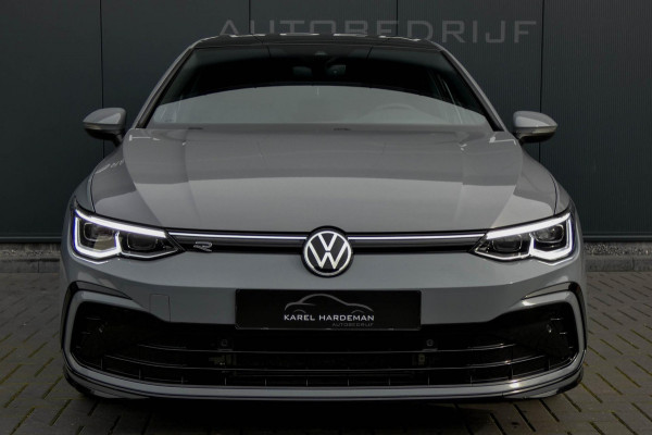 Volkswagen Golf 1.5 eTSI R-Line | SFEERVERLICHTING | PANORAMADAK | LED KOPLAMPEN