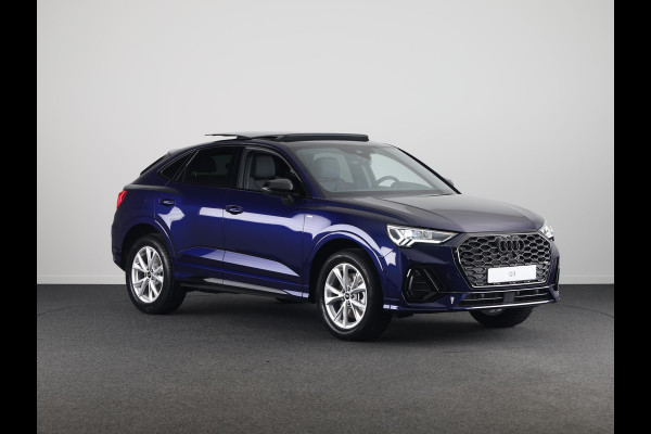 Audi Q3 Sportback 45 TFSI e S Edition Exclusive kleur: Misticblau perleffect