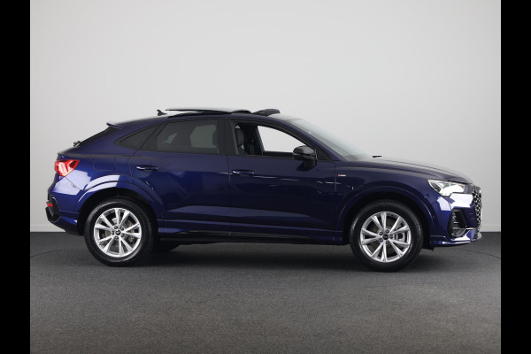 Audi Q3 Sportback 45 TFSI e S Edition Exclusive kleur: Misticblau perleffect