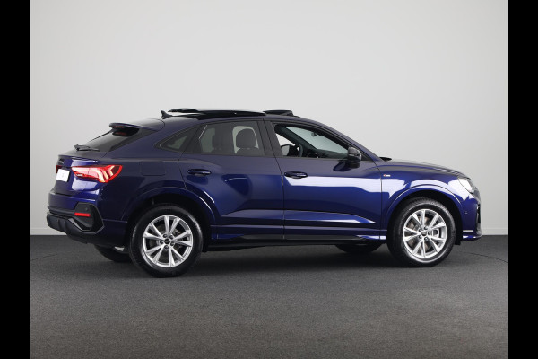 Audi Q3 Sportback 45 TFSI e S Edition Exclusive kleur: Misticblau perleffect