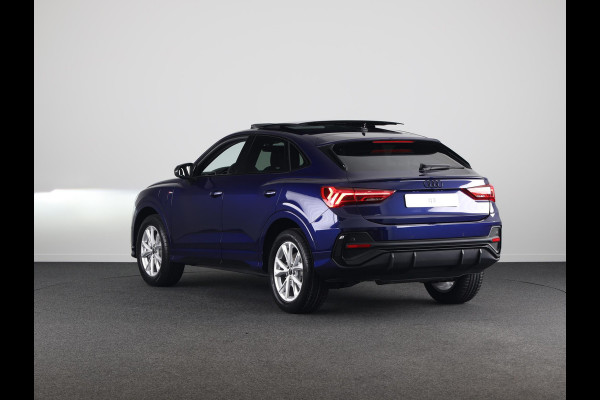 Audi Q3 Sportback 45 TFSI e S Edition Exclusive kleur: Misticblau perleffect