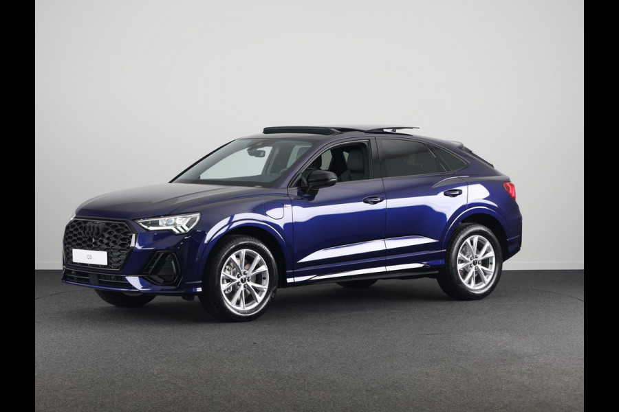 Audi Q3 Sportback 45 TFSI e S Edition Exclusive kleur: Misticblau perleffect