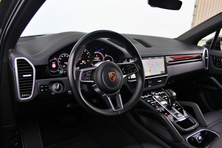 Porsche Cayenne 3.0 BTW | Pano | 22 inch | Bose | Camera | Softclose