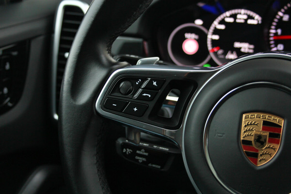 Porsche Cayenne 3.0 BTW | Pano | 22 inch | Bose | Camera | Softclose