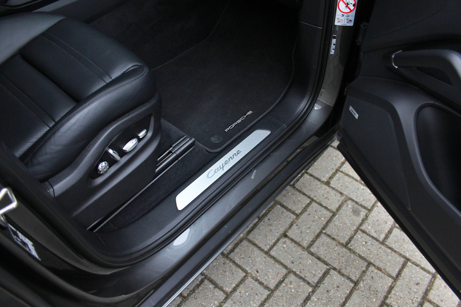 Porsche Cayenne 3.0 BTW | Pano | 22 inch | Bose | Camera | Softclose