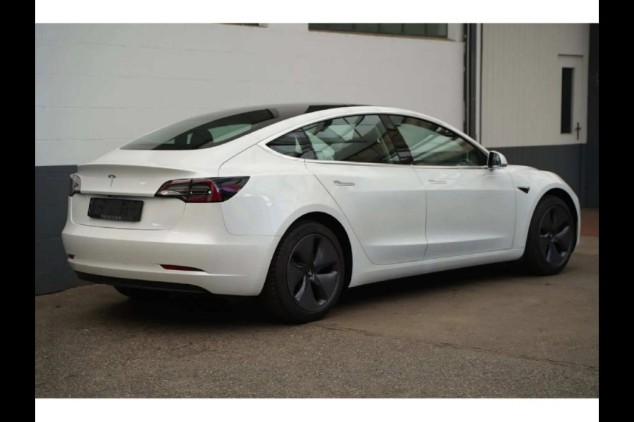 Tesla Model-3 53kWh 283pk Standard Range