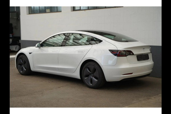 Tesla Model-3 53kWh 283pk Standard Range