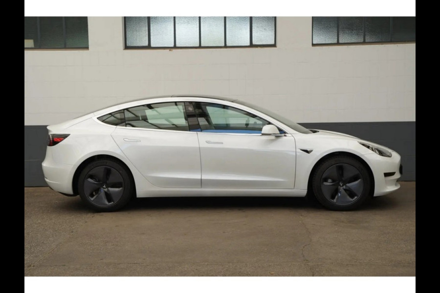 Tesla Model-3 53kWh 283pk Standard Range