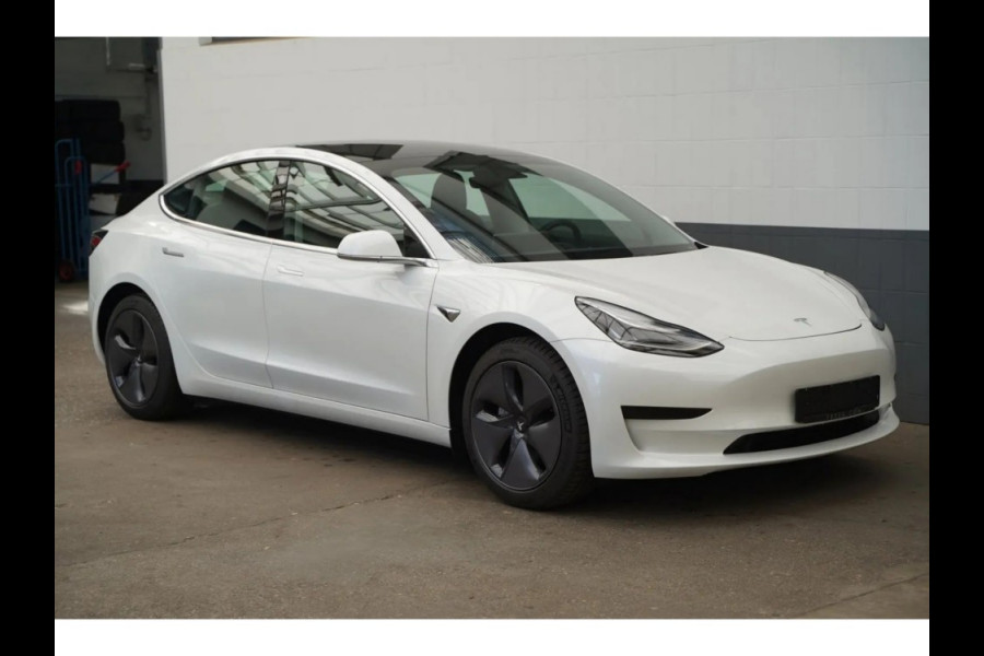 Tesla Model-3 53kWh 283pk Standard Range