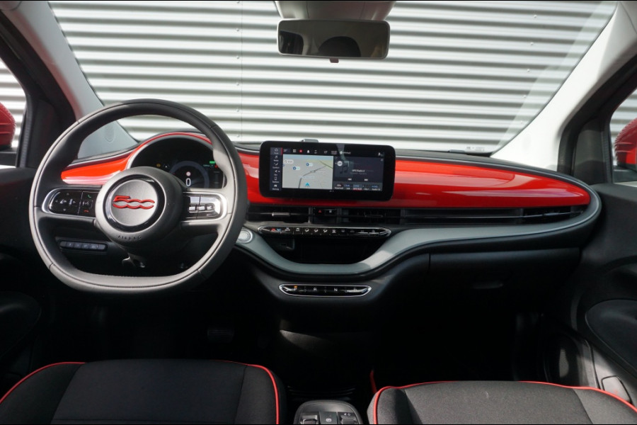 Fiat 500E RED 24 kWh AUTOMAAT CARPLAY | CRUISE | 16'LMV | CLIMA | 2K SUB!