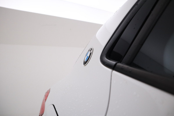 BMW X2 sDrive20i Executive Stoelverwarming, Cruise, Navigatie,
