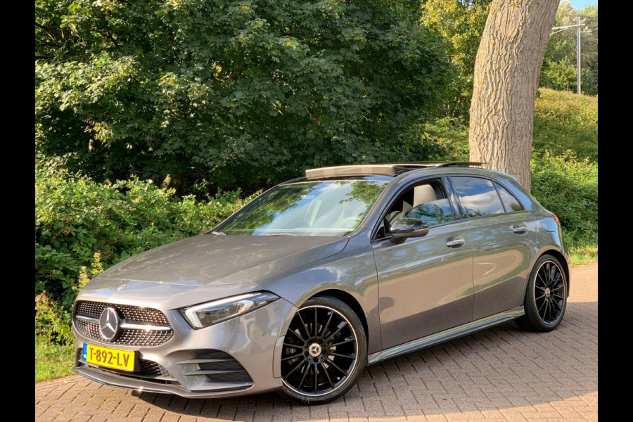 Mercedes-Benz A-Klasse A200 AMG ! PANO SFEER BOMVOL TOPSTAAT !