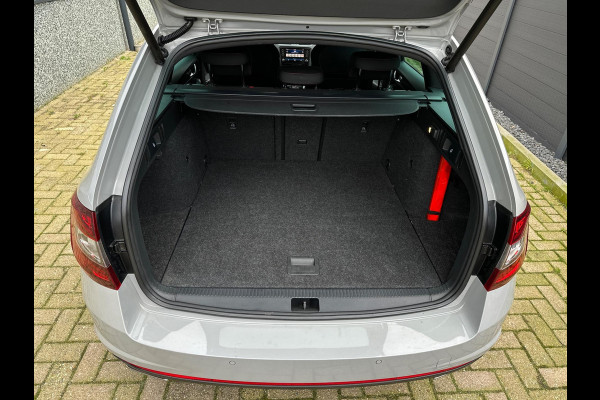Škoda Octavia Combi 2.0 TSI RS 230 CarPlay Nardo Grey BTW