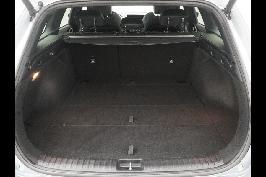 Kia Ceed Sportswagon 1.5 T-GDi GT-Line - Automaat - Panorama dak - Stoel en stuurwiel verwarming - Android Auto/Apple CarPlay - Electrische achterklep - Fabrieksgarantie tot 02-2029