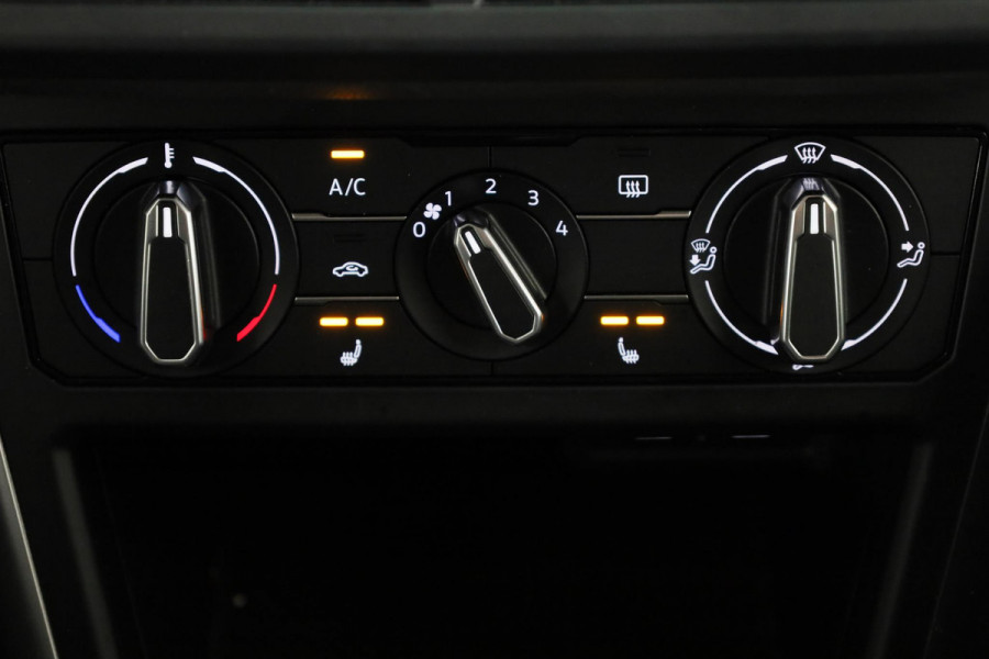 Volkswagen Polo 1.0 TSI Life 95 pk | Navigatie via App | Achteruitrijcamera | Parkeersensoren | Stoelverwarming