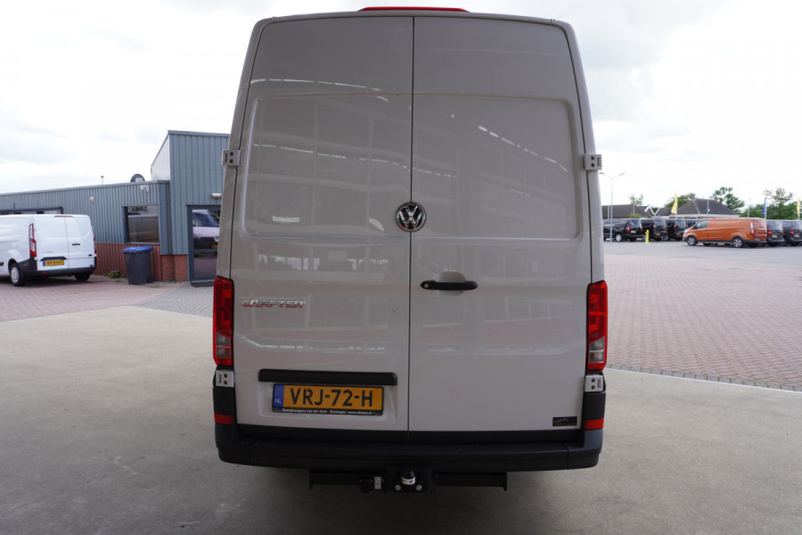 Volkswagen Crafter 35 2.0 TDI 140PK L3H3 Achterwiel Aandrijving DEMO Nr. V149 | Airco | Cruise | Apple CP & Android Auto | Trekhaak 3.000KG