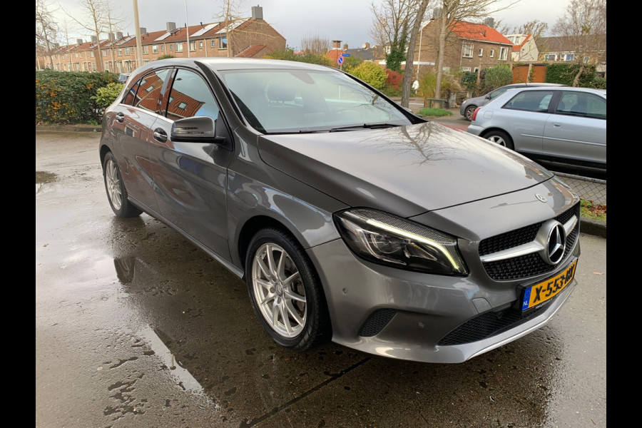 Mercedes-Benz A-Klasse AUTOMAAT-NAVI-CAMERA-LED-NIEUWE APK