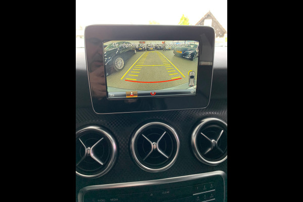 Mercedes-Benz A-Klasse AUTOMAAT-NAVI-CAMERA-LED-NIEUWE APK