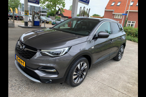 Opel Grandland X 1.2 Turbo Business Executive