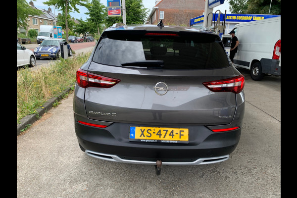 Opel Grandland X 1.2 Turbo Business Executive