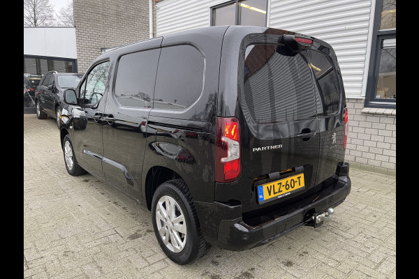 Peugeot Partner 1.5 BlueHDI automaat Asphalt / vaste prijs rijklaar € 14.950 ex btw / lease vanaf € 283 / dubbel schuifdeur / lichtemetalen velgen / airco / cruise / camera / trekhaak !