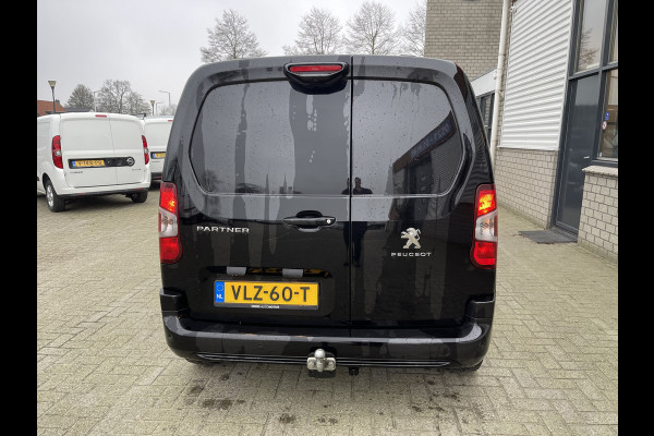 Peugeot Partner 1.5 BlueHDI automaat Asphalt / vaste prijs rijklaar € 14.950 ex btw / lease vanaf € 283 / dubbel schuifdeur / lichtemetalen velgen / airco / cruise / camera / trekhaak !