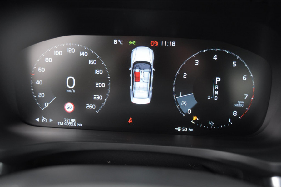 Volvo S60 190PK Automaat T4 R-Design / Cruise Control / Apple Carplay / BLIS / Stoelverwarming / R-Design / Verkeersbord Detectie / DAB ontvanger /