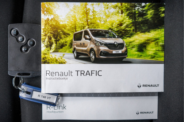 Renault Trafic Passenger **1.6 dCi 9-Pers L2H1 | Incl. BPM, BTW vrij | R-Link | Navi | A/C | Cruise | PDC | MF Stuur | Start / Stop**