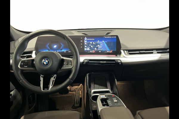 BMW iX1 M-Sport xDrive30 | Travel Pack | Innovation Pack |  Harman Kardon | 20" LMV | € 608,- per maand | 6.000 km GRATIS laden*