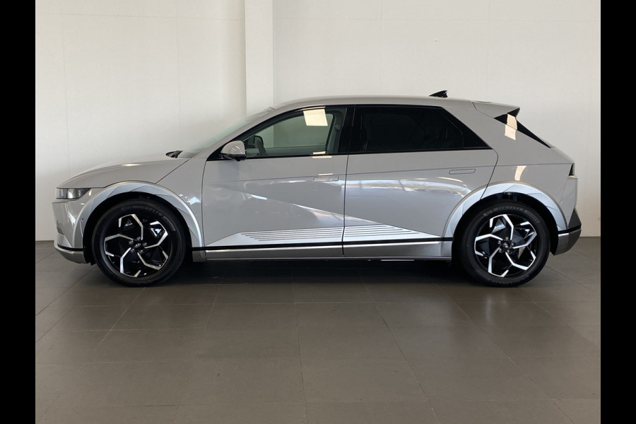 Hyundai IONIQ 5 77 kWh Lounge AWD Van € 67.295 Voor €54.730