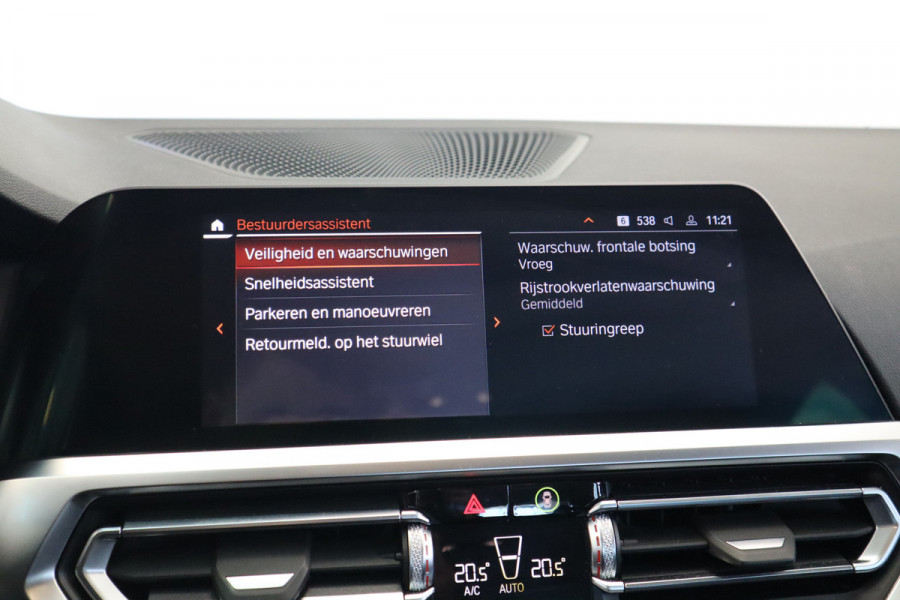 BMW 3 Serie 318i Business Edition Sport Edtion Navigatie Full-led