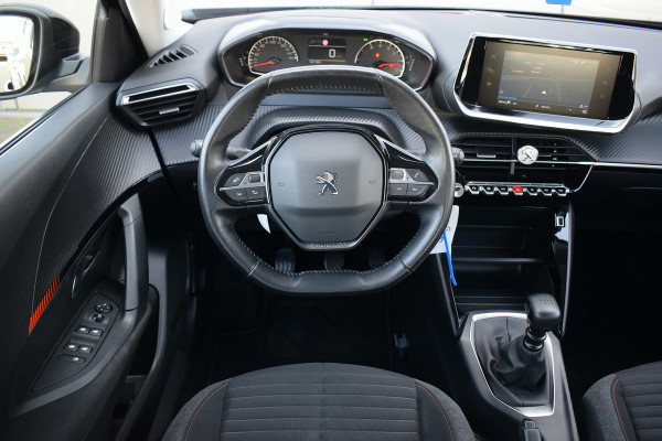 Peugeot 2008 1.2 PureTech Blue Lease Active | Apple CarPlay | Camera | Cruise | Climate