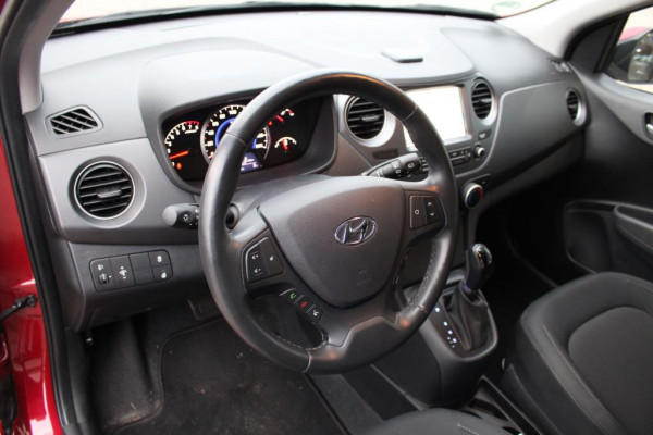 Hyundai i10 1.2i 4 cilinder navigatie pdc Bovag garantie