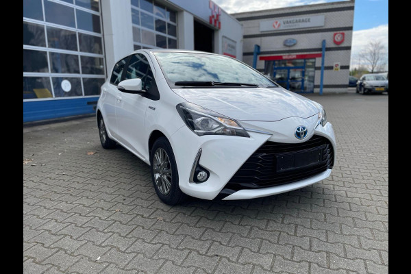 Toyota Yaris 1.5 Hybrid Dynamic Automaat (RIJKLAARPRIJS / BOVAG)