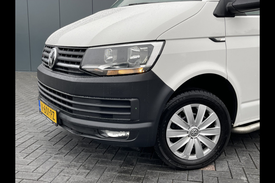 Volkswagen Transporter 2.0 TDI 150 PK / 4MOTION / 4x4 / L2H1 / CAMERA / IMPERIAAL / TREKHAAK / AIRCO / CRUISE