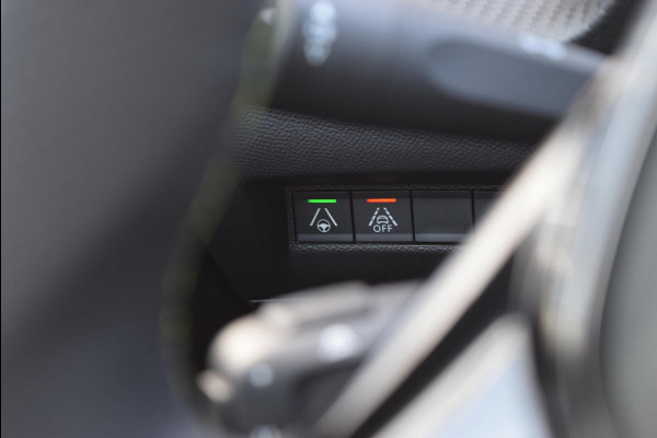 Peugeot e-208 EV GT Pack 50 kWh 136pk | Panoramadak | Alcantara | Apple Carplay/Android Auto | Stoelverwarming