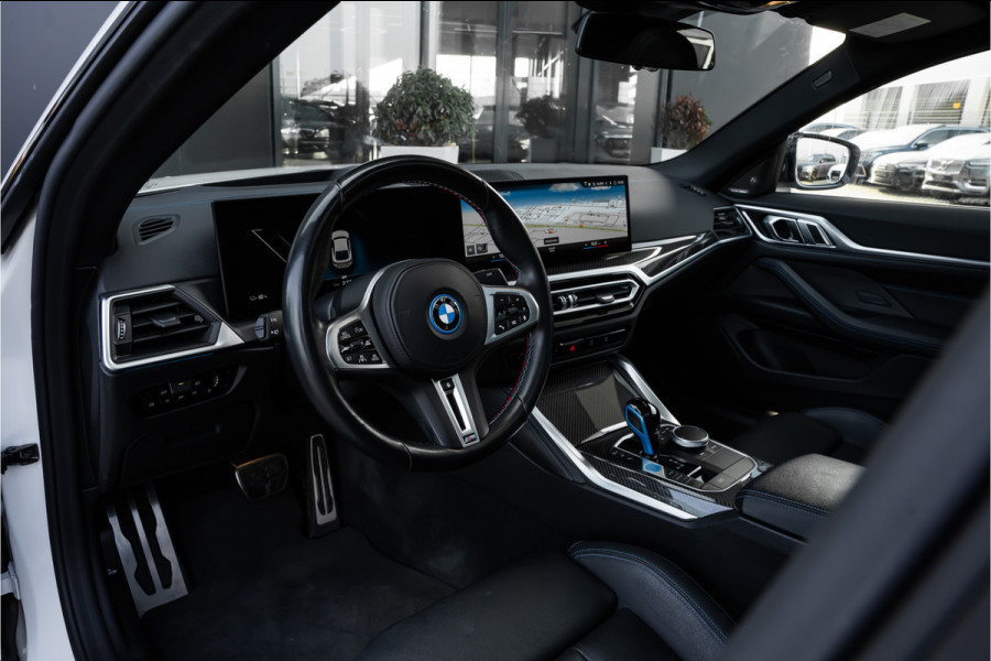 BMW i4 M50 High Executive M-Sport l Panorama l HUD l 360 camera l sportstoelen